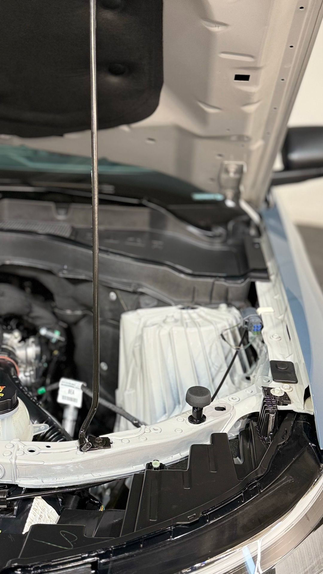 Used 2025 Ford Explorer Active w/ Active Comfort Package image 99