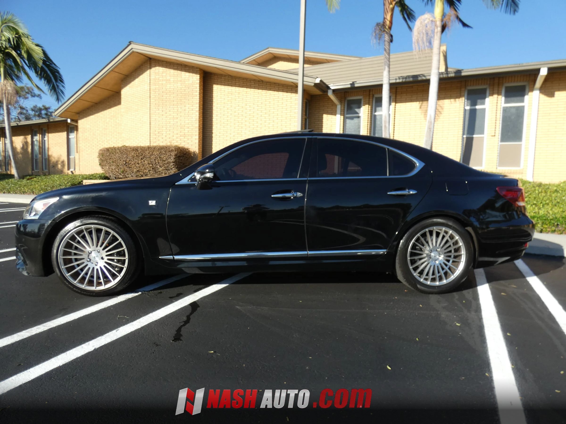 Used 2014 Lexus LS 460 w/ F Sport Package RWD image 18
