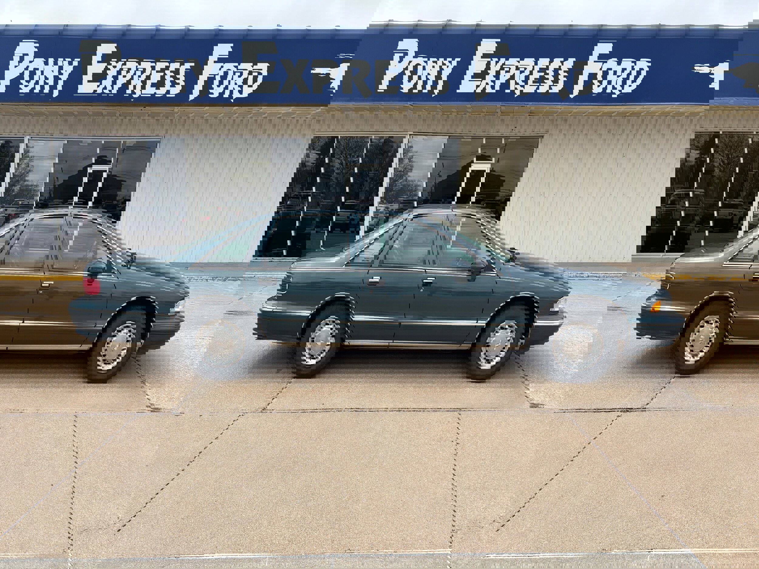 Used 1994 Chevrolet Caprice Classic image 2