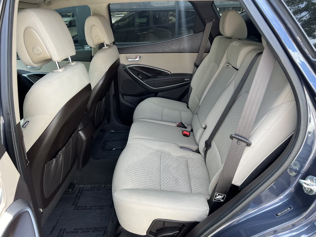 Used 2017 Hyundai Santa Fe Sport FWD image 15