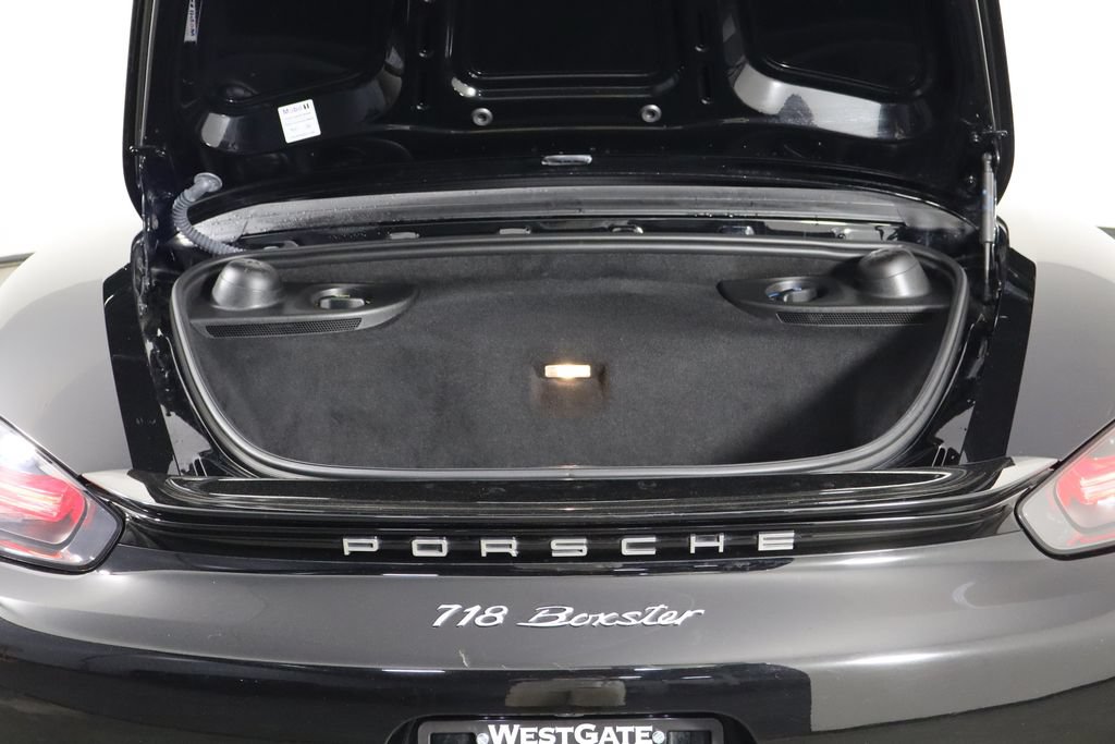 Used 2019 Porsche 718 Boxster RWD image 18