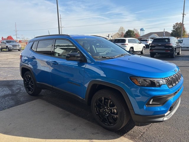 New 2026 Jeep Compass Latitude image 7