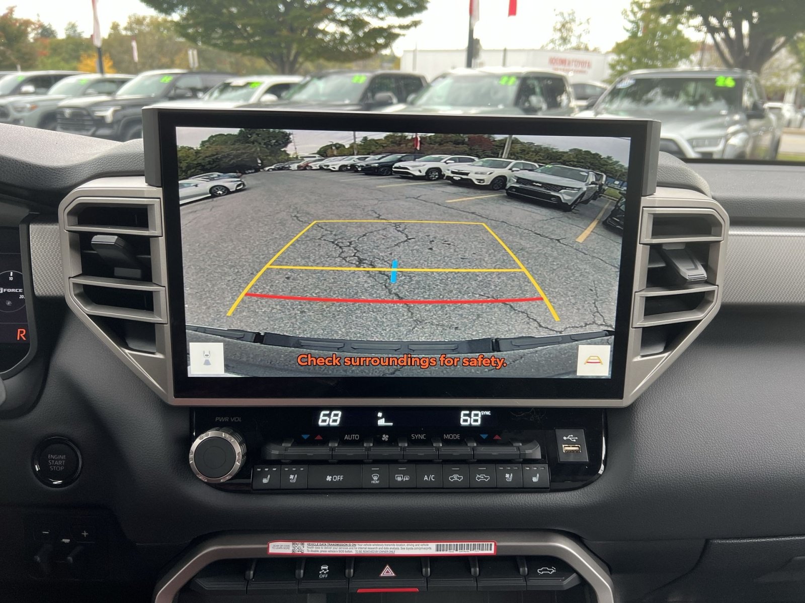 Used 2025 Toyota Tundra Limited AWD/4WD image 19