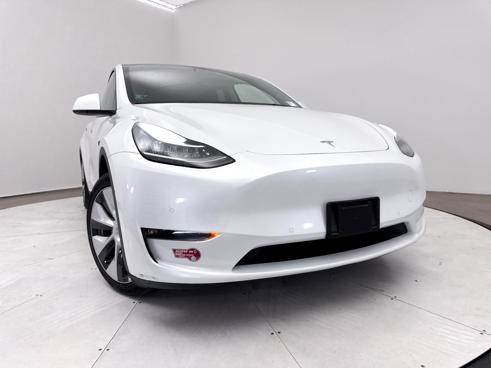 Used 2022 Tesla Model Y Long Range AWD/4WD image 6