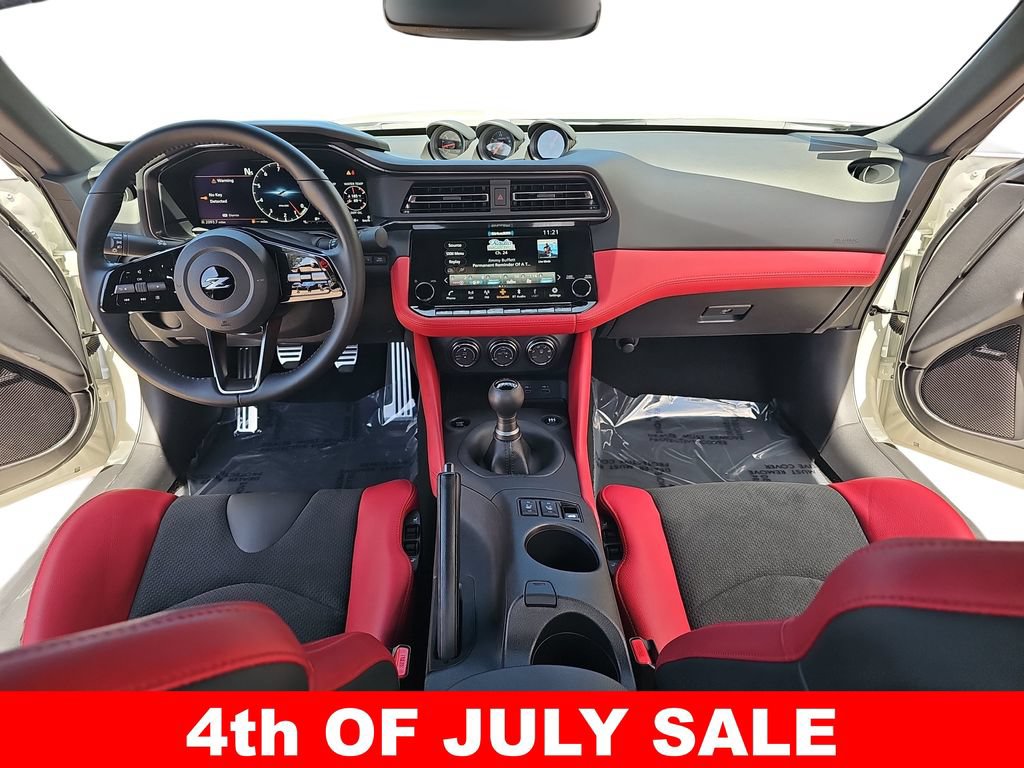 Used 2025 Nissan Z Performance w/ Floor Mat Package RWD image 9