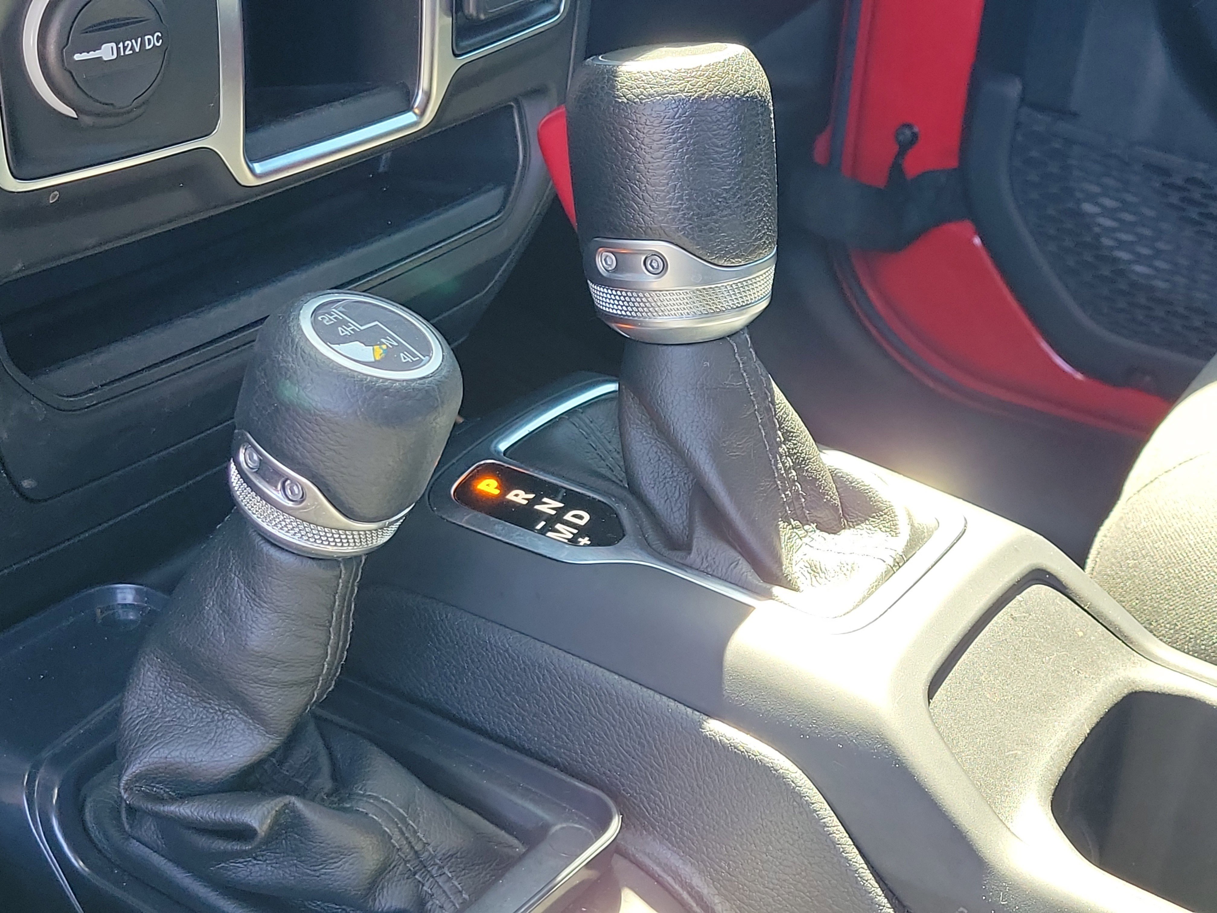 Used 2023 Jeep Gladiator Sport image 27