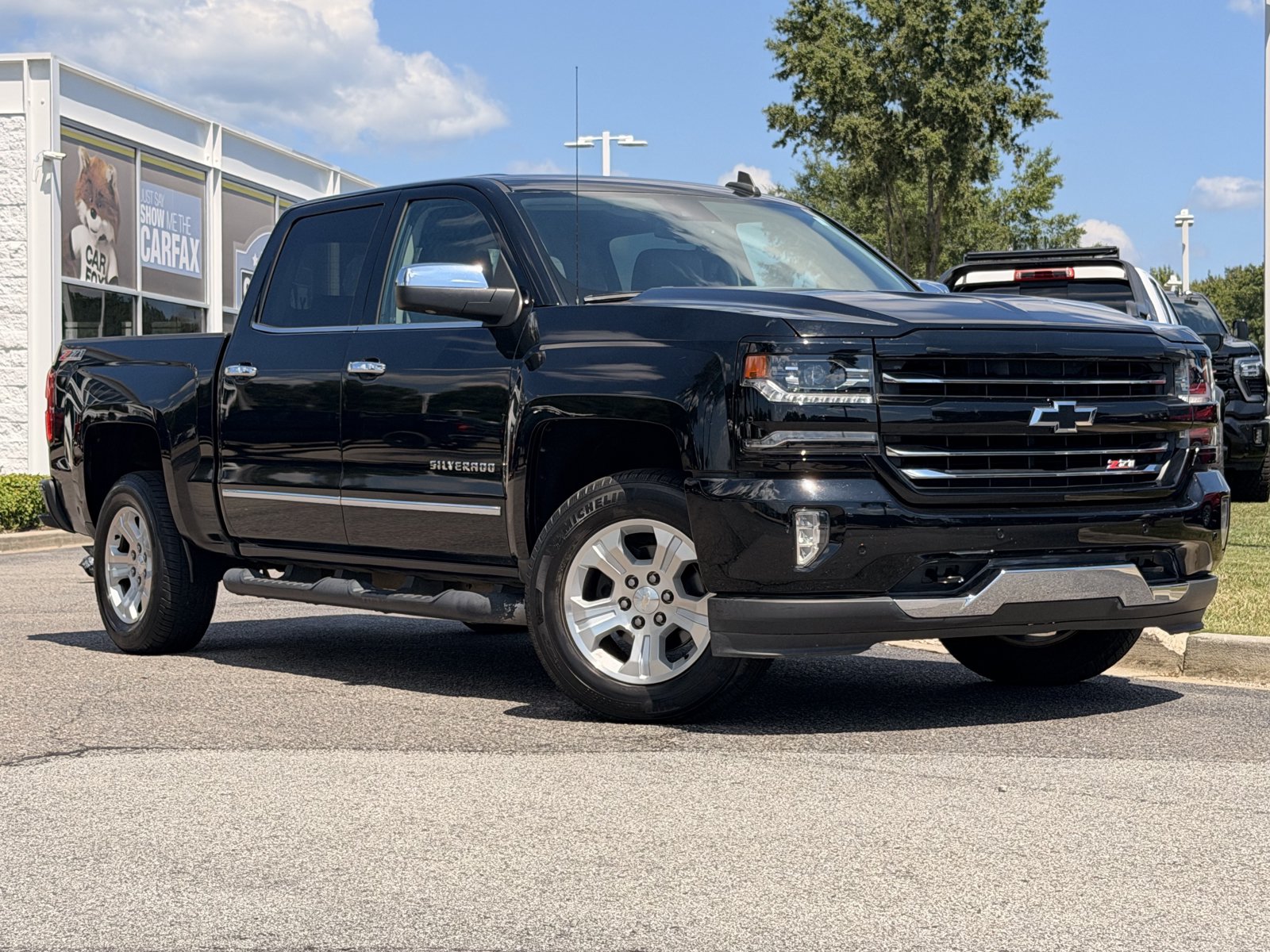 Used 2017 Chevrolet Silverado 1500 LTZ Z71 w/ LTZ Plus Package AWD/4WD image 2