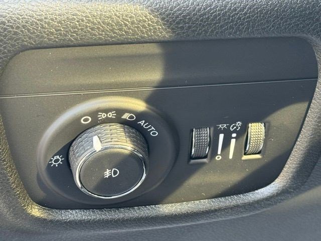 New 2025 Jeep Grand Cherokee L Limited w/ Trailer Tow Package image 10