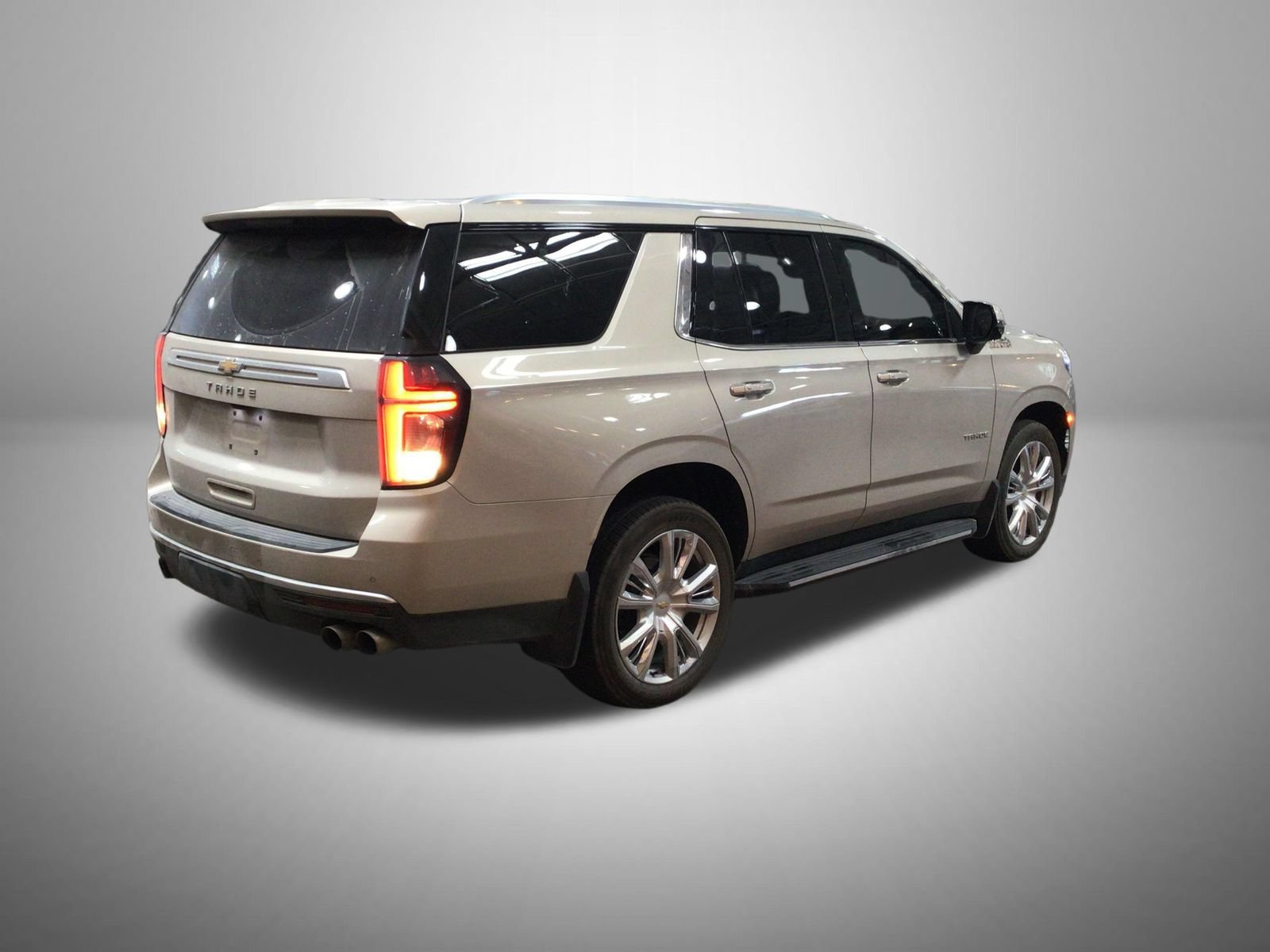 Used 2021 Chevrolet Tahoe High Country AWD/4WD image 2