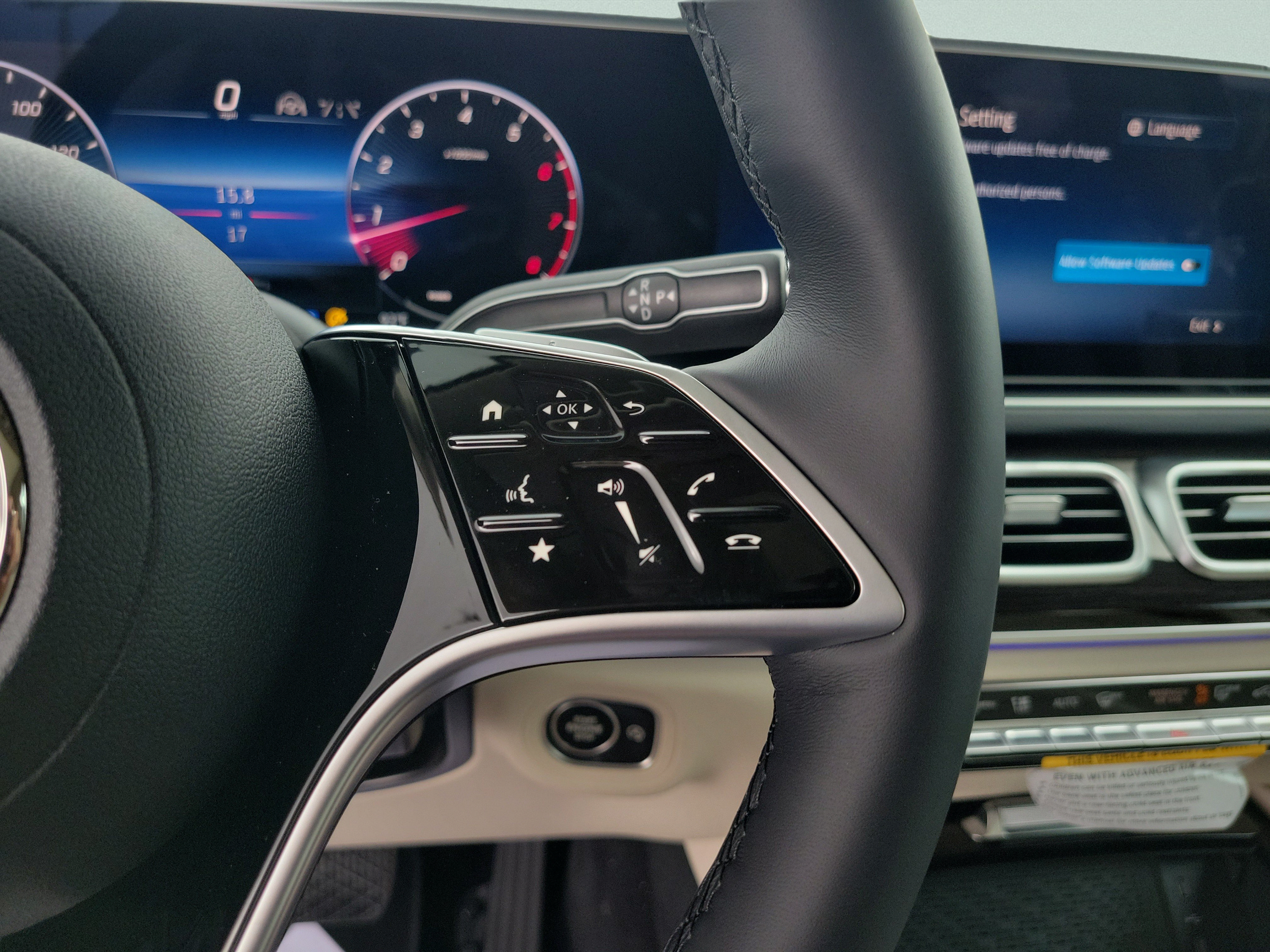 New 2026 Mercedes-Benz GLS 450 4MATIC image 25