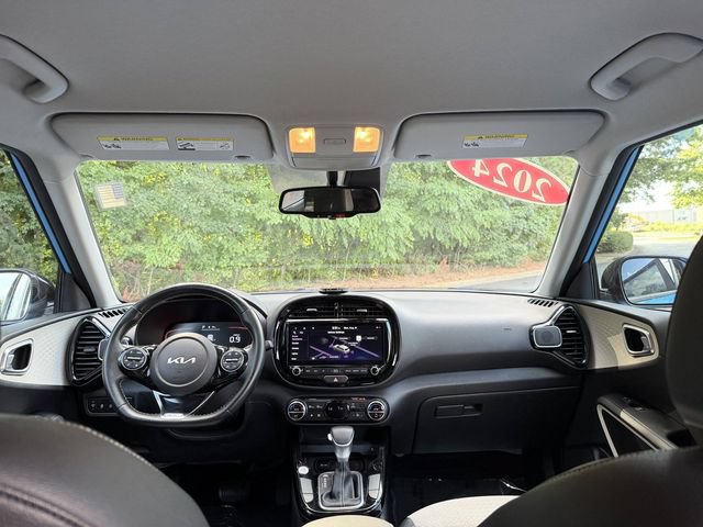Certified 2024 Kia Soul GT-Line FWD image 33