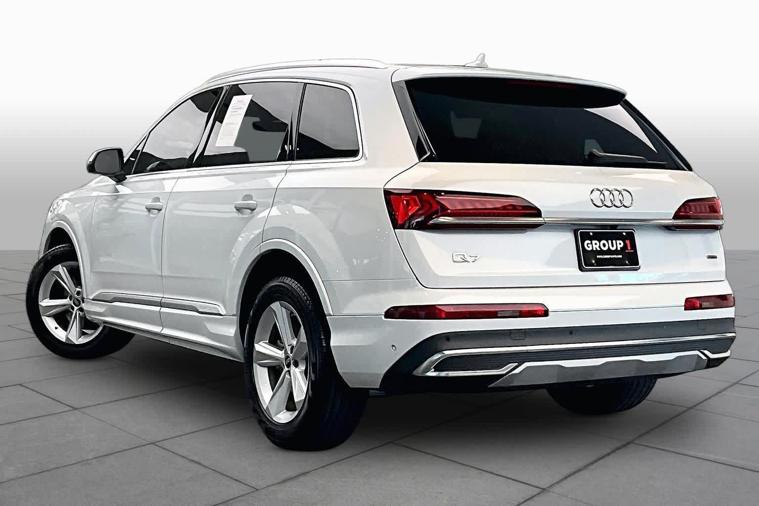 Used 2023 Audi Q7 2.0T Premium Plus w/ Premium Plus Package AWD/4WD image 12