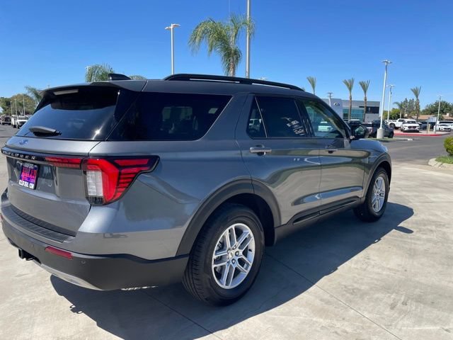 New 2026 Ford Explorer Active w/ Active Comfort Package RWD image 5