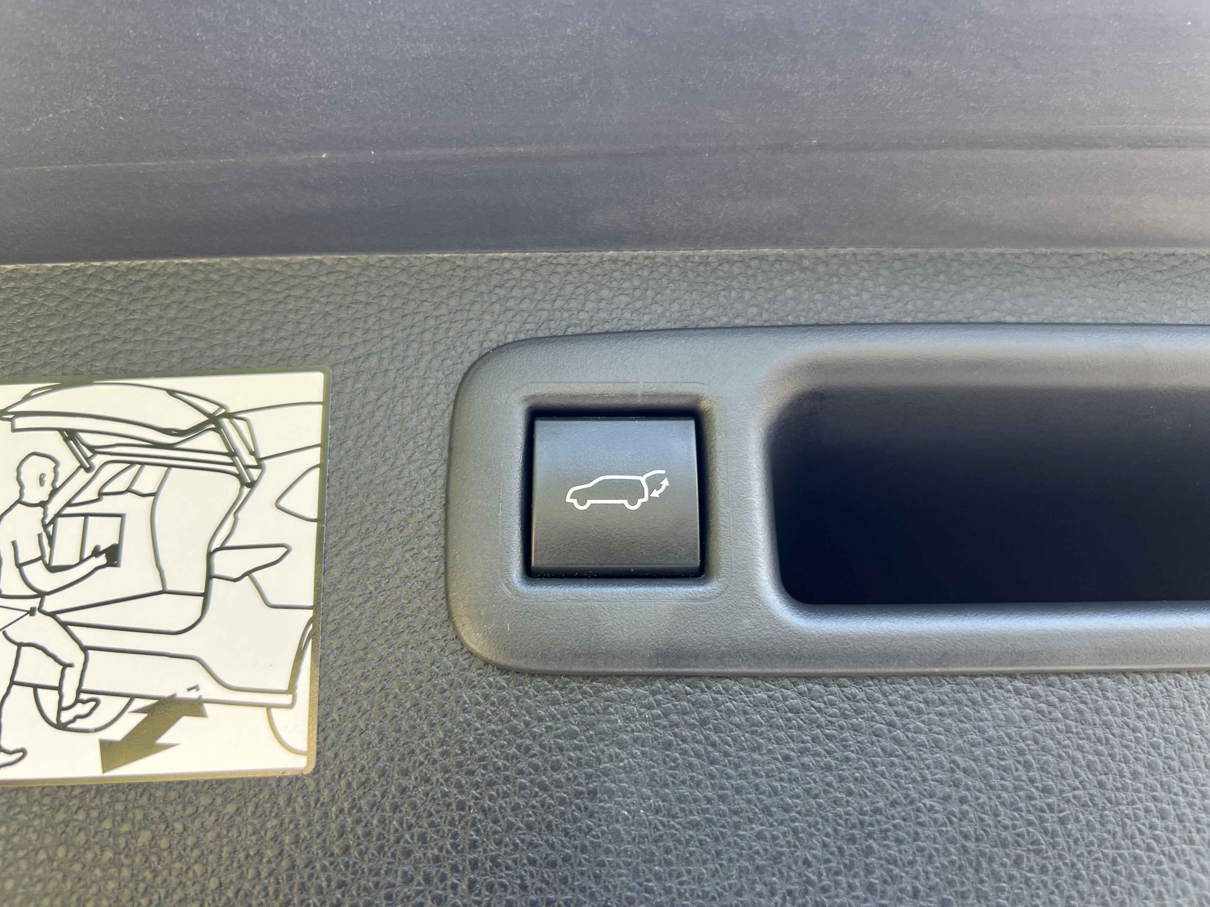 Used 2021 Toyota Highlander Platinum image 34