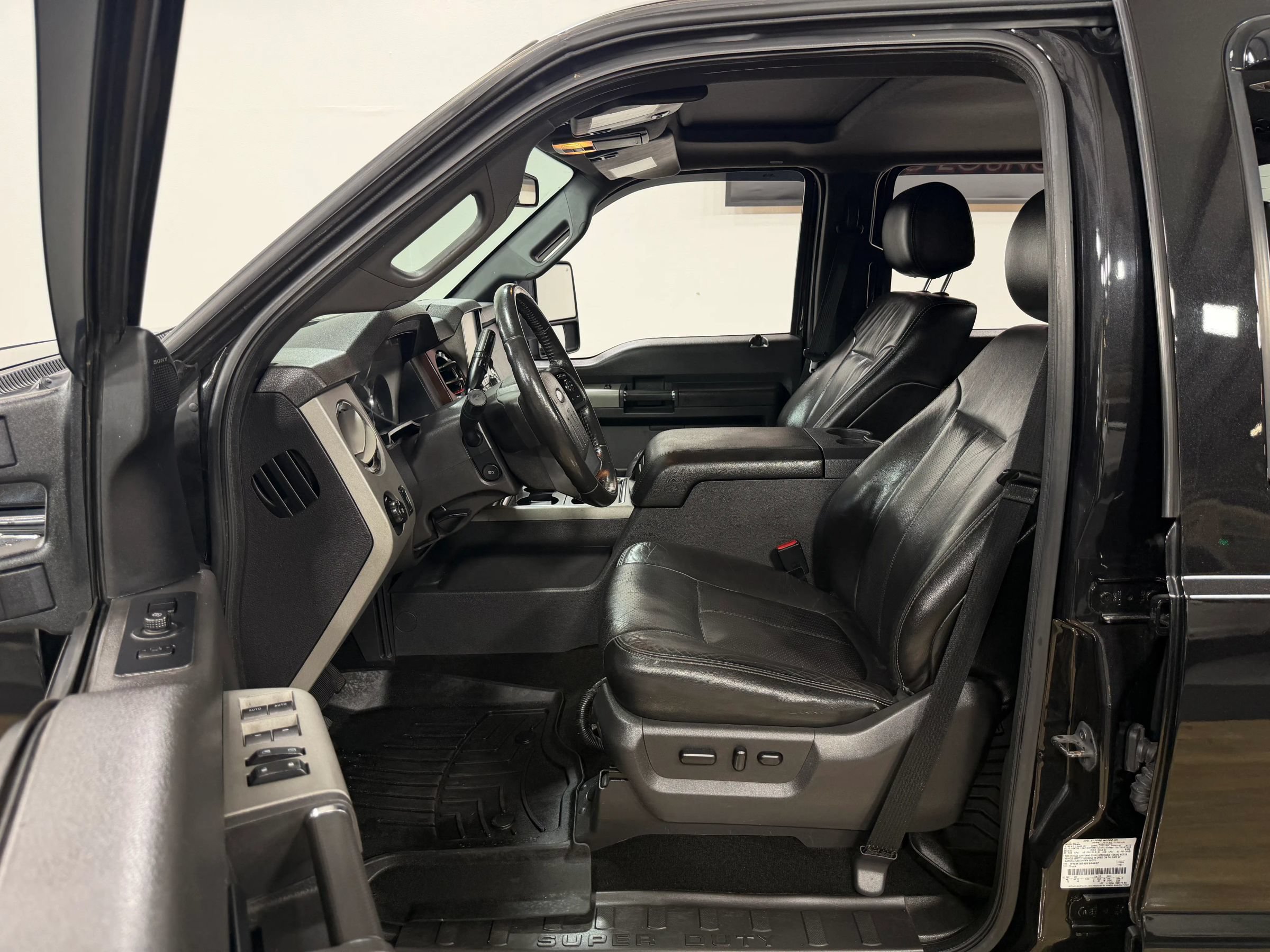 Used 2013 Ford F350 Lariat w/ Lariat Ultimate Pkg AWD/4WD image 13