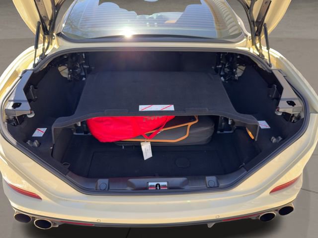 Used 2016 Ferrari California T RWD image 16
