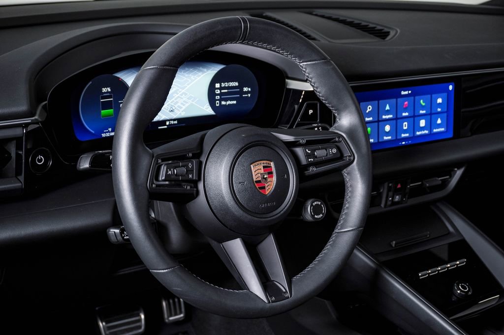 Certified 2025 Porsche Macan 4S Electric image 18