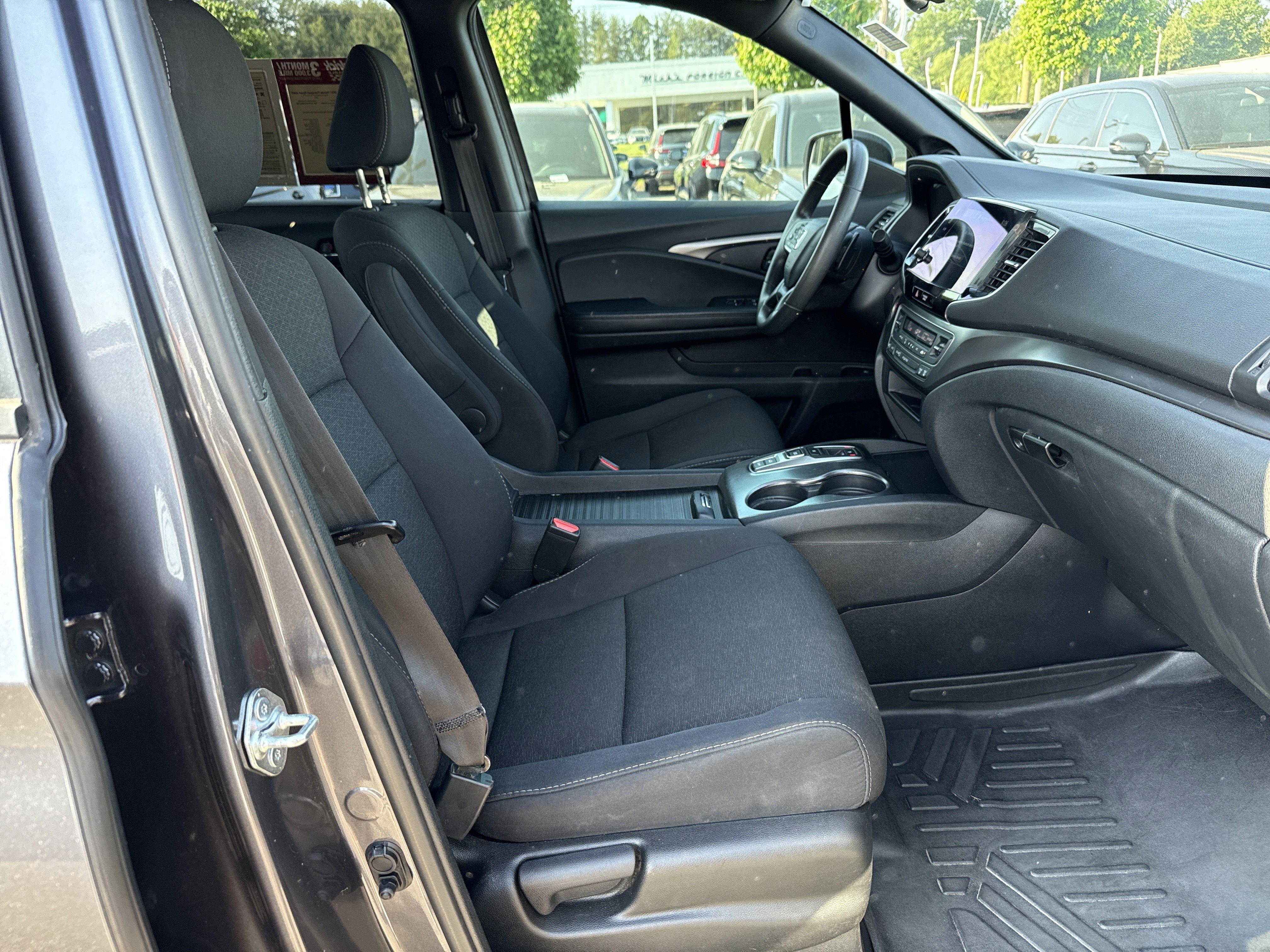 Used 2021 Honda Passport Sport image 33