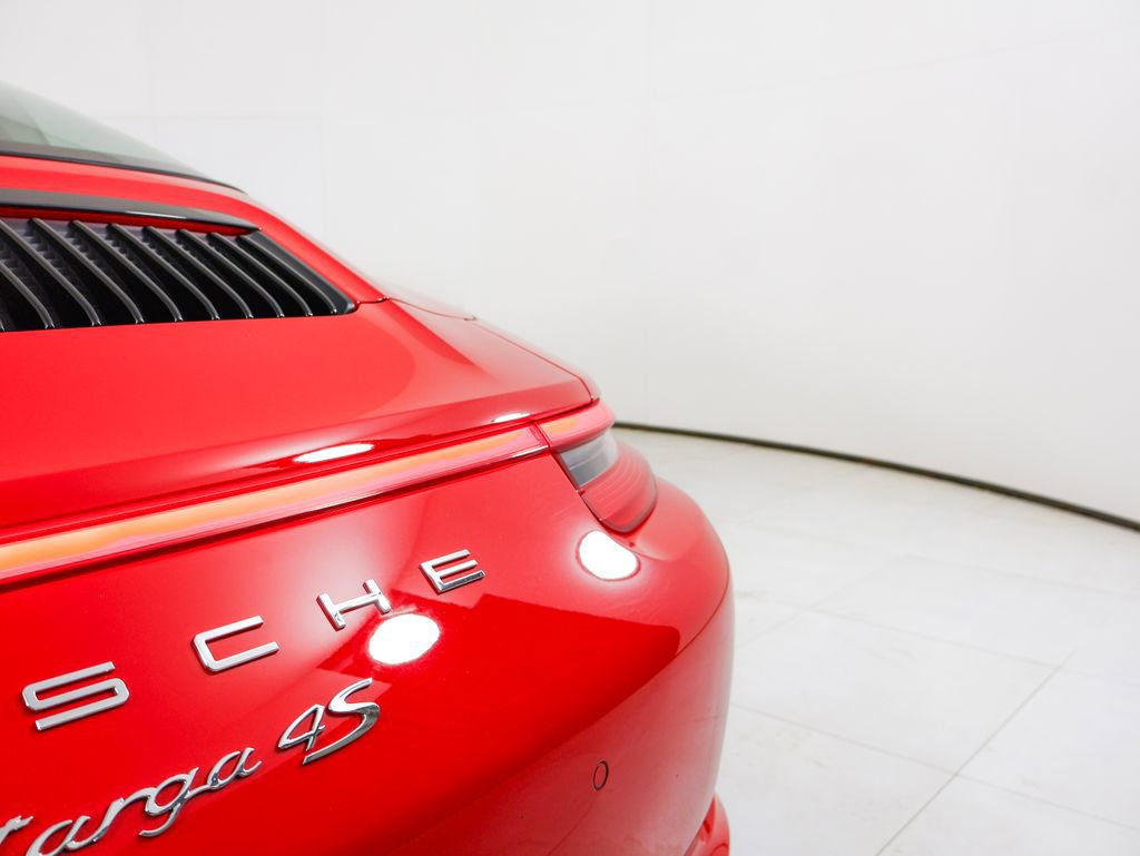 Certified 2018 Porsche 911 Targa 4S image 11