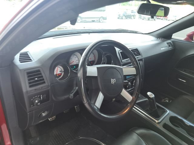 Used 2009 Dodge Challenger R/T RWD image 7