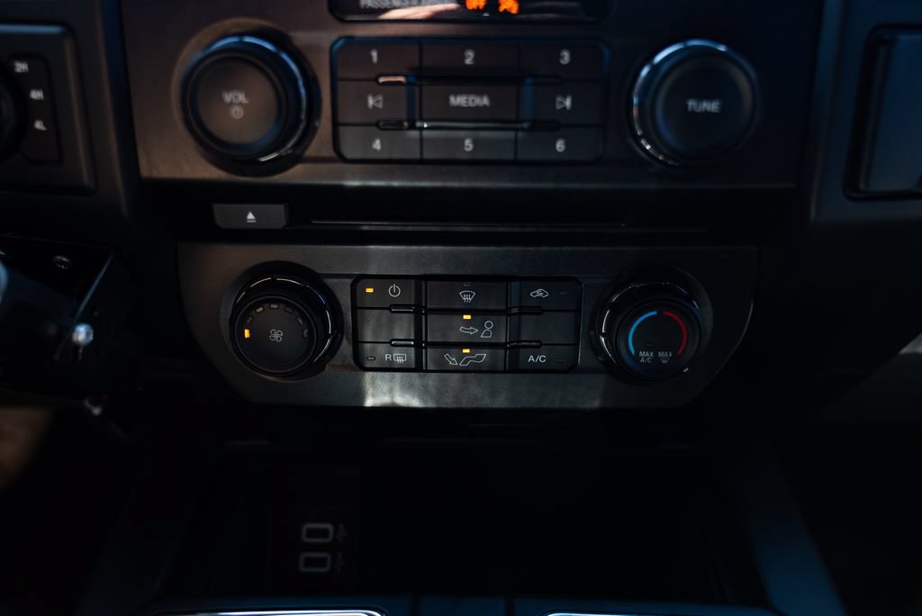 Used 2018 Ford F150 XL w/ Equipment Group 101A Mid AWD/4WD image 14