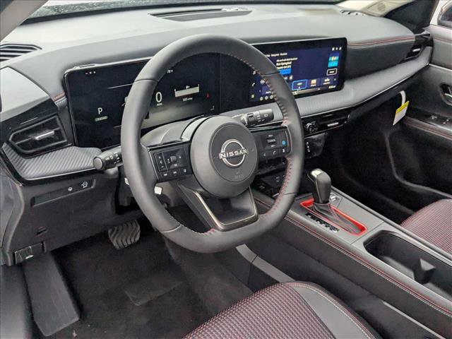 New 2026 Nissan Kicks SR image 3