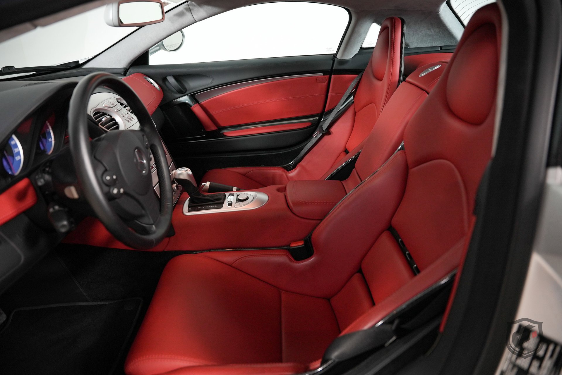 Used 2005 Mercedes-Benz SLR image 18