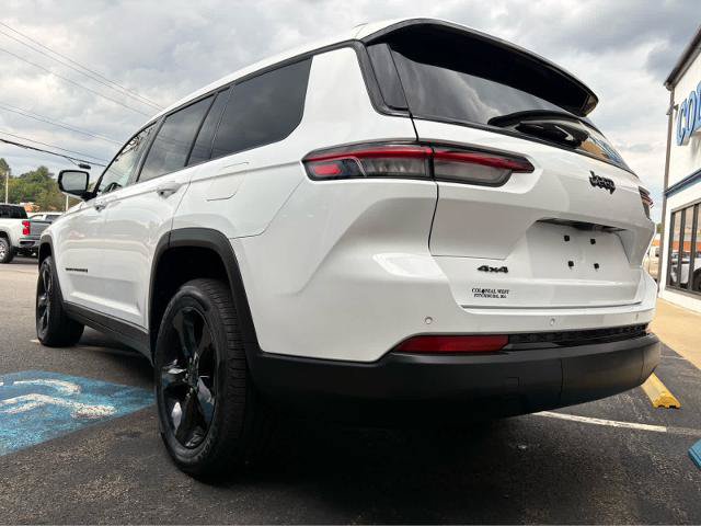 Used 2023 Jeep Grand Cherokee L Altitude AWD/4WD image 9