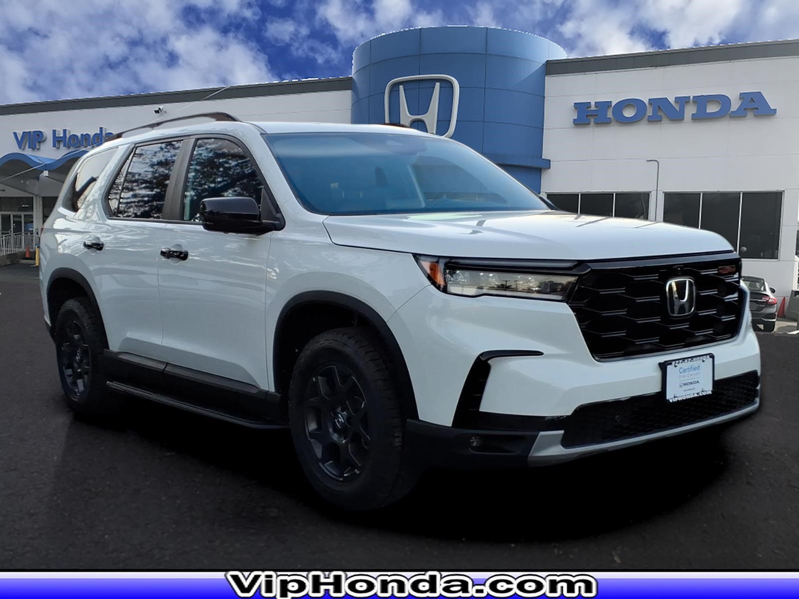 Used 2025 Honda Pilot TrailSport