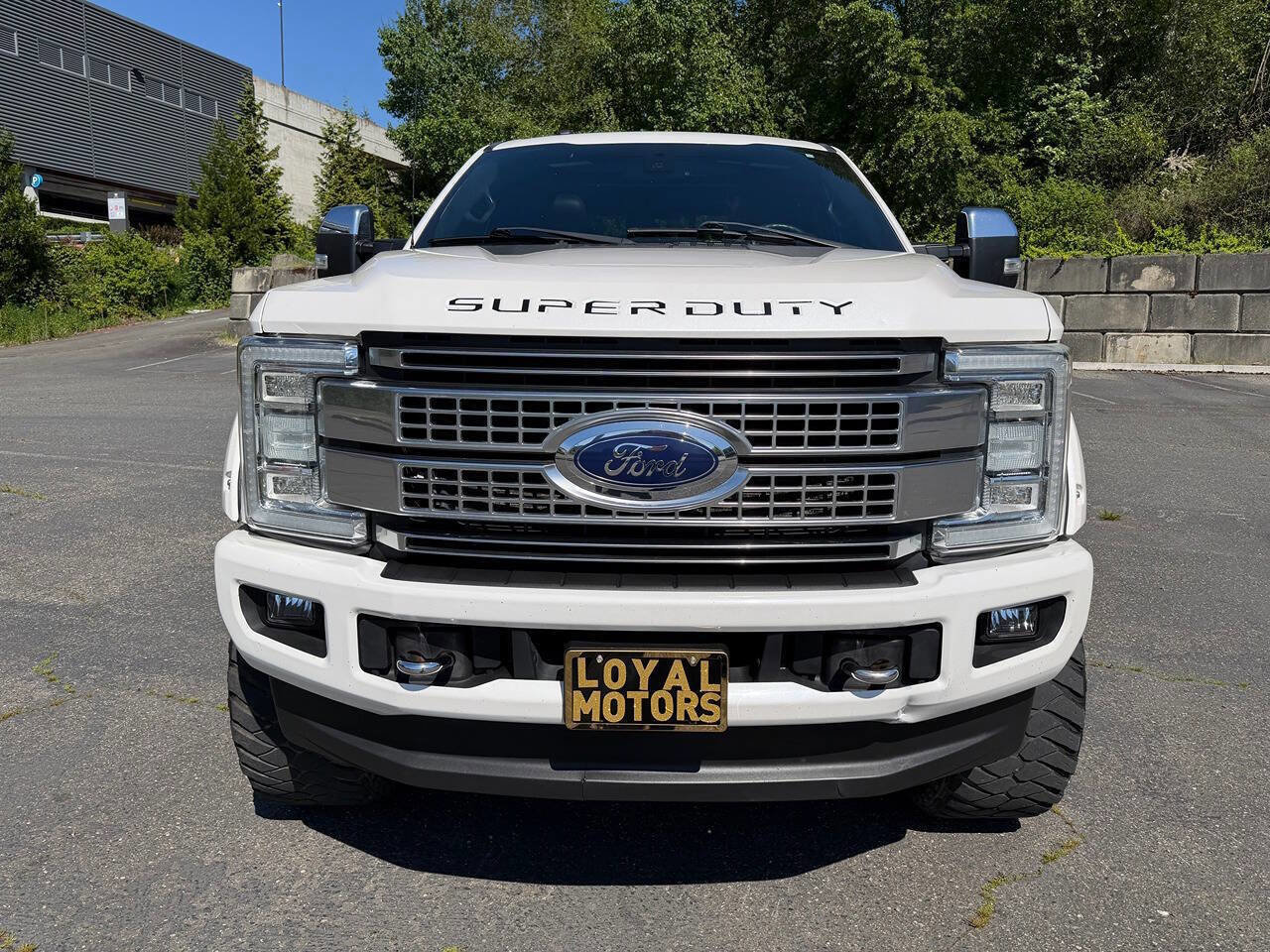 Used 2017 Ford F350 Platinum AWD/4WD image 3