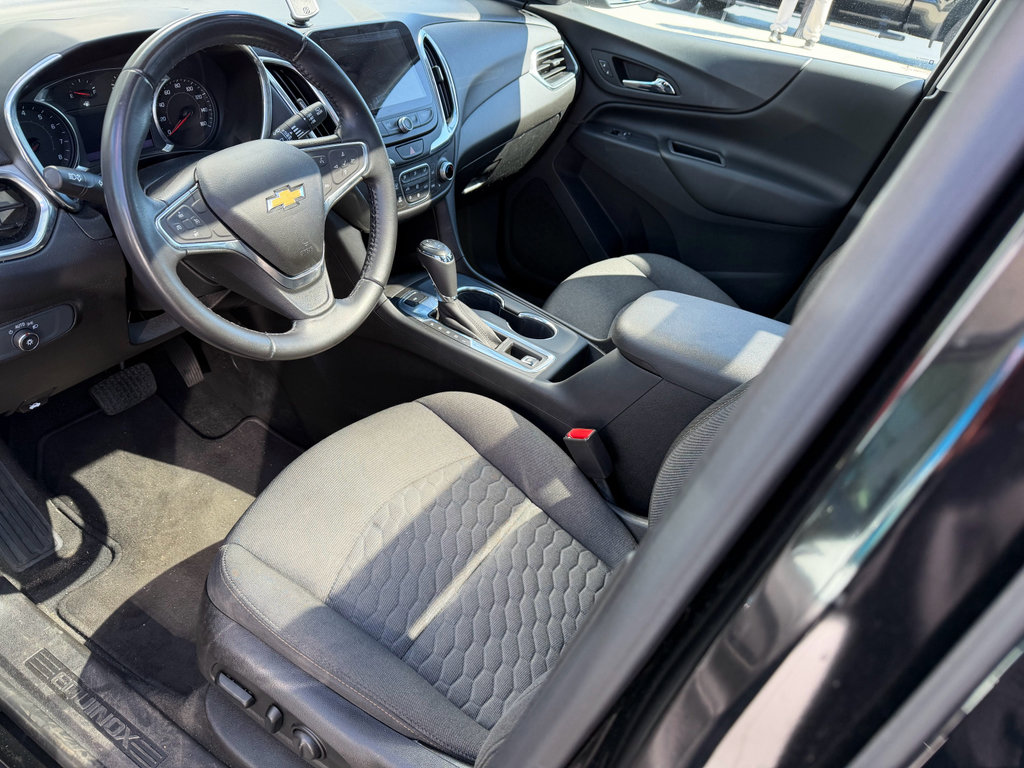 Certified 2019 Chevrolet Equinox LT w/ Sun & Navigation Package image 3