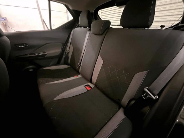 Used 2019 Nissan Kicks SV FWD image 25
