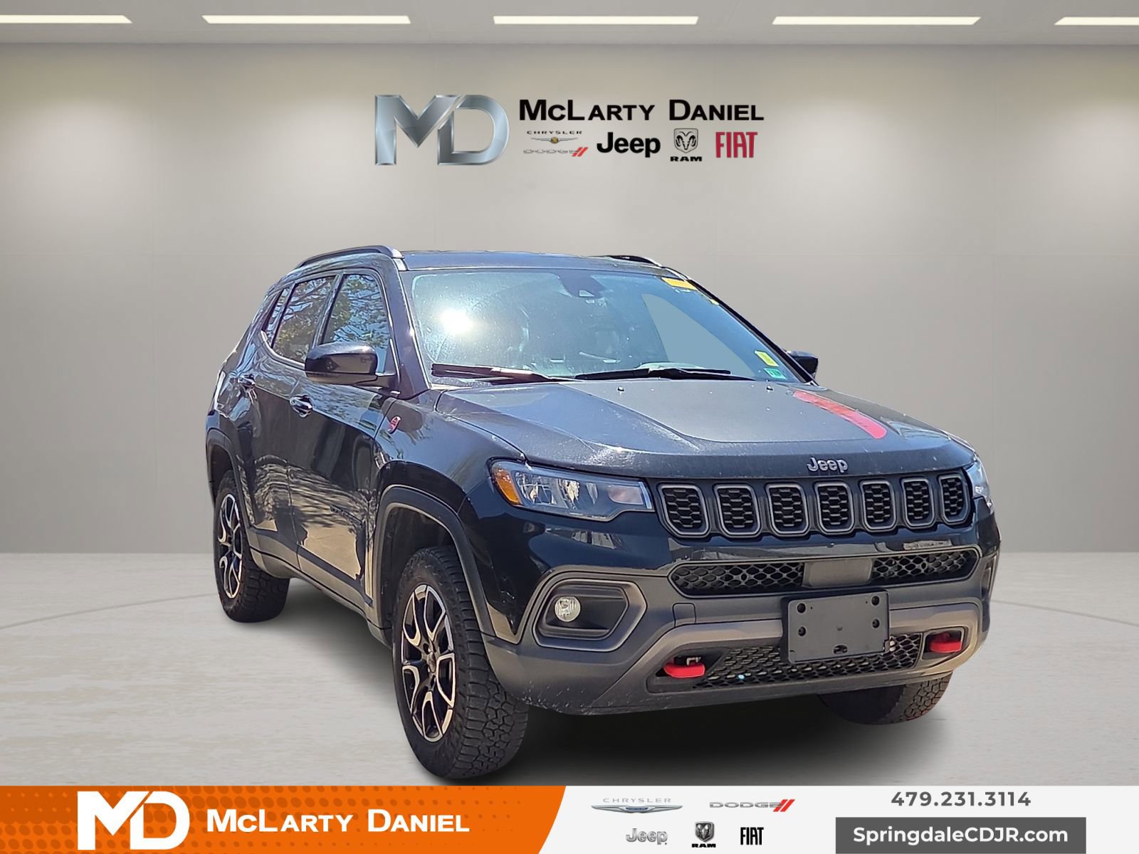 Used 2024 Jeep Compass Trailhawk image 1