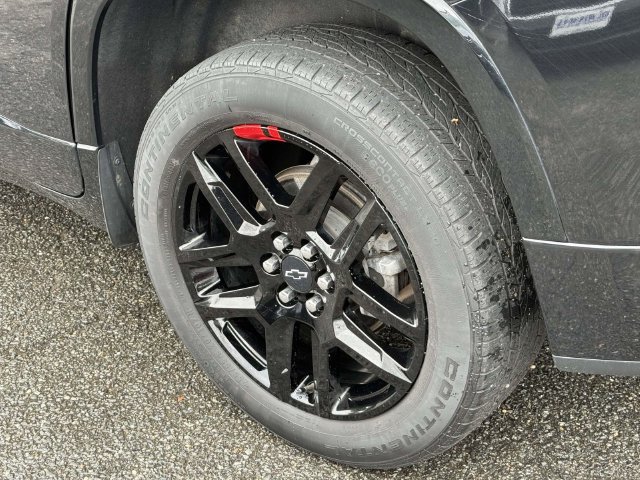 Used 2023 Chevrolet Traverse Premier w/ Redline Edition FWD image 11