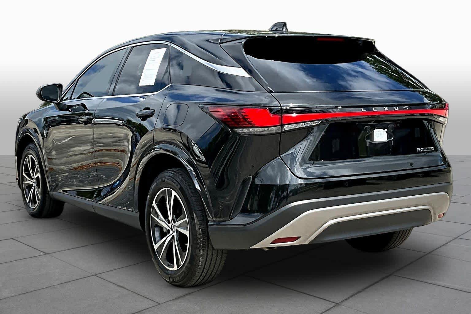 Used 2024 Lexus RX 350 FWD w/ Technology Package image 12