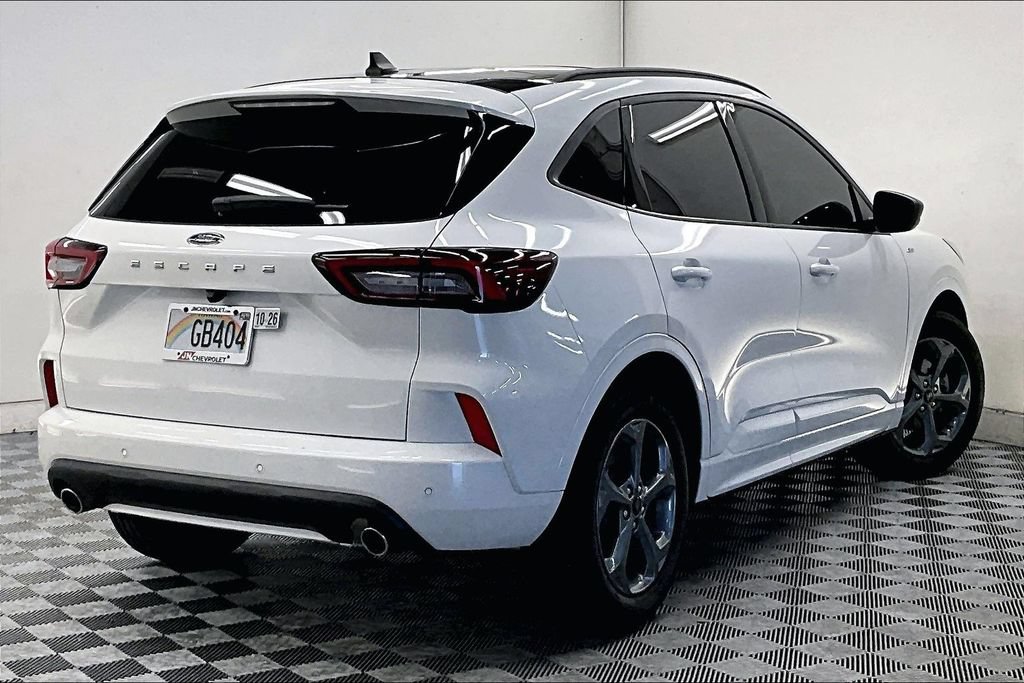 Used 2024 Ford Escape ST-Line w/ Tech Pack #1 FWD image 13