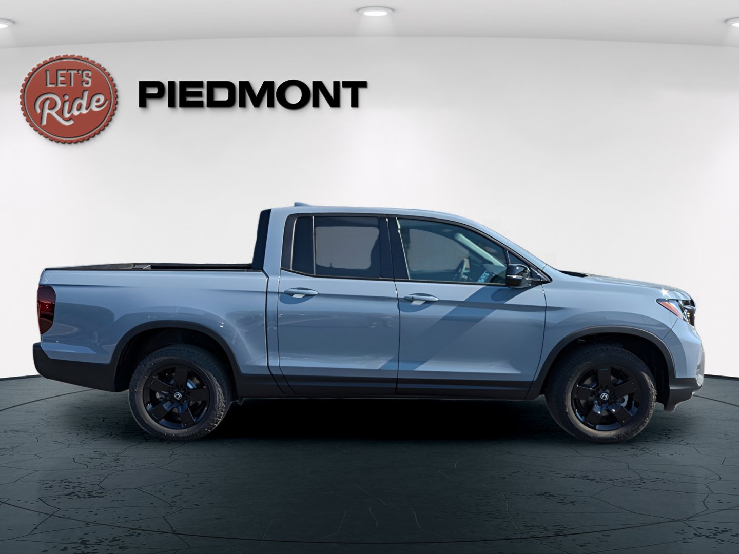 New 2026 Honda Ridgeline Black Edition image 3