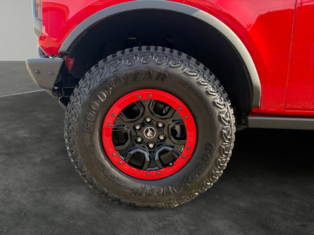 Used 2023 Ford Bronco Badlands AWD/4WD image 4