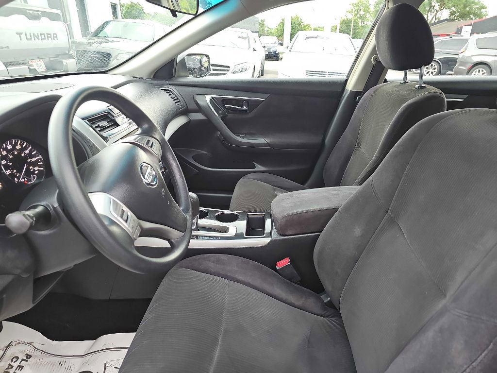 Used 2013 Nissan Altima 2.5 S image 16