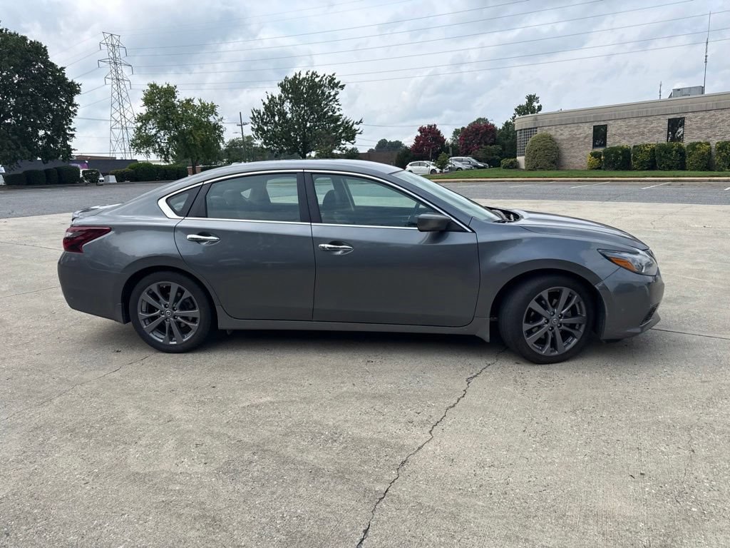 Used 2018 Nissan Altima 2.5 SR w/ SR Special Edition FWD image 5