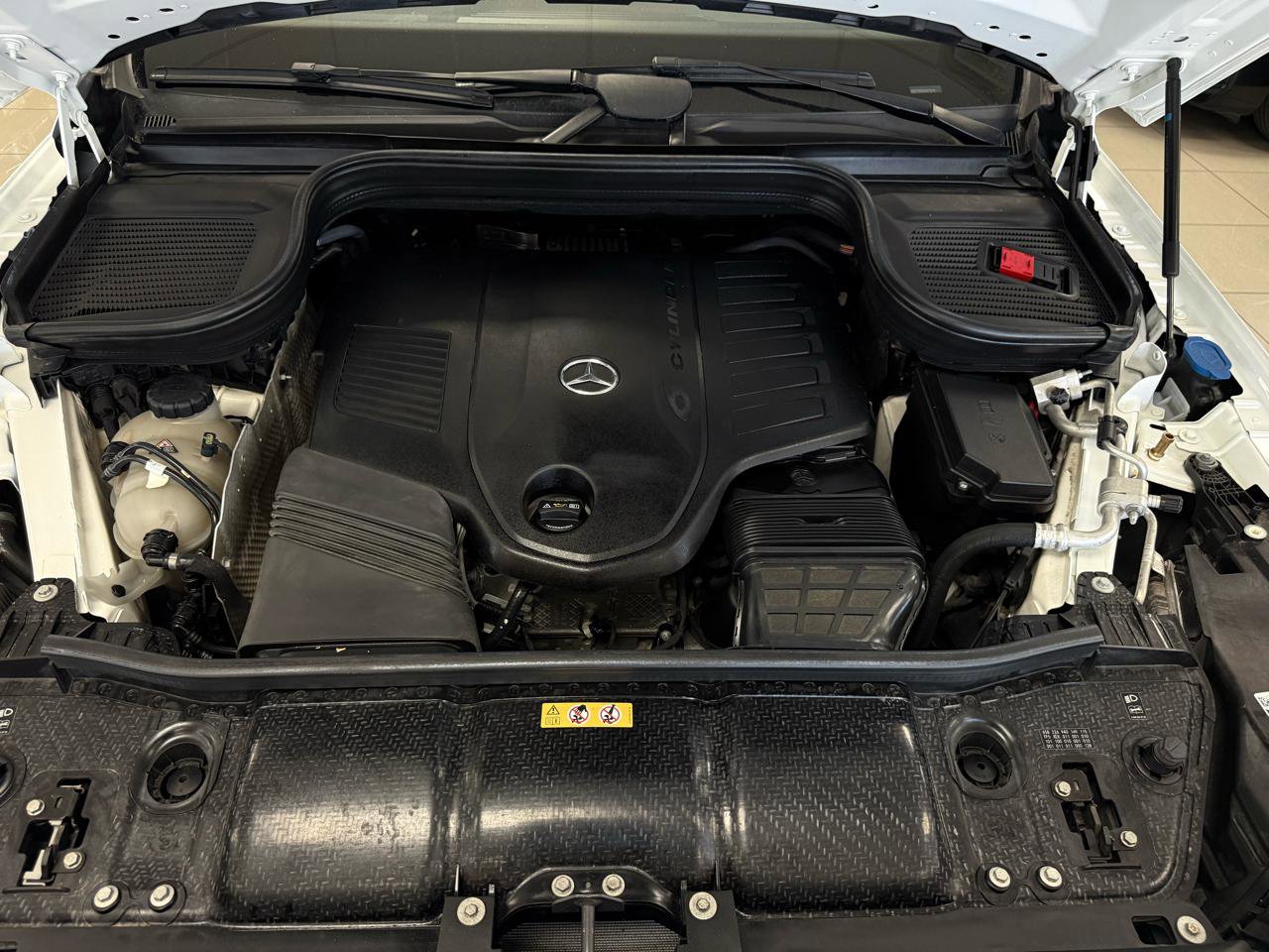 Used 2020 Mercedes-Benz GLS 450 4MATIC w/ Acoustic Comfort Package image 31