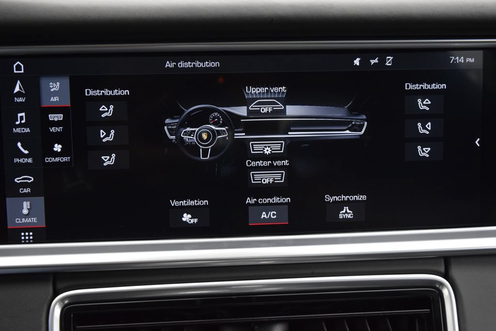 Used 2019 Porsche Panamera GTS AWD/4WD image 33