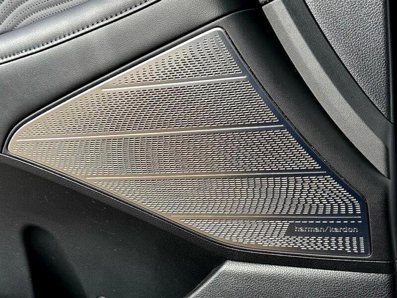 Used 2025 Hyundai Palisade Calligraphy image 17