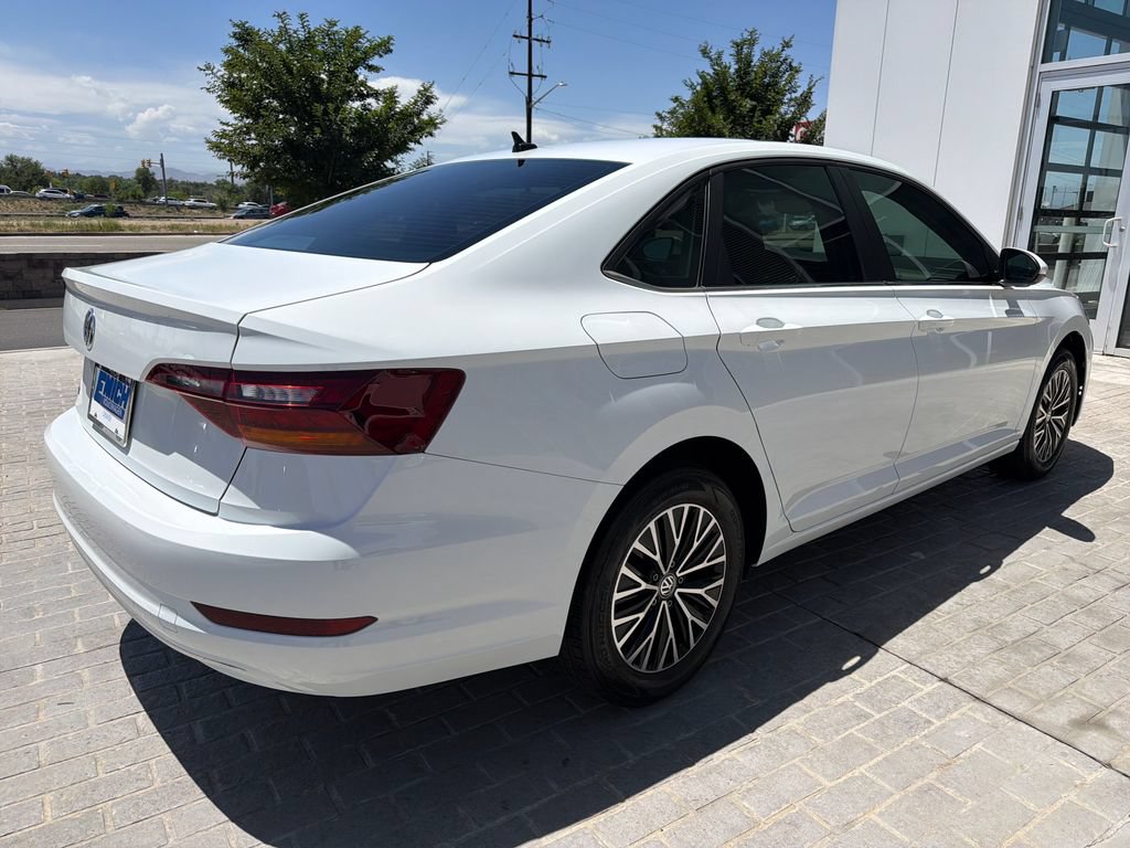 Used 2019 Volkswagen Jetta SE w/ Cold Weather Package FWD image 5
