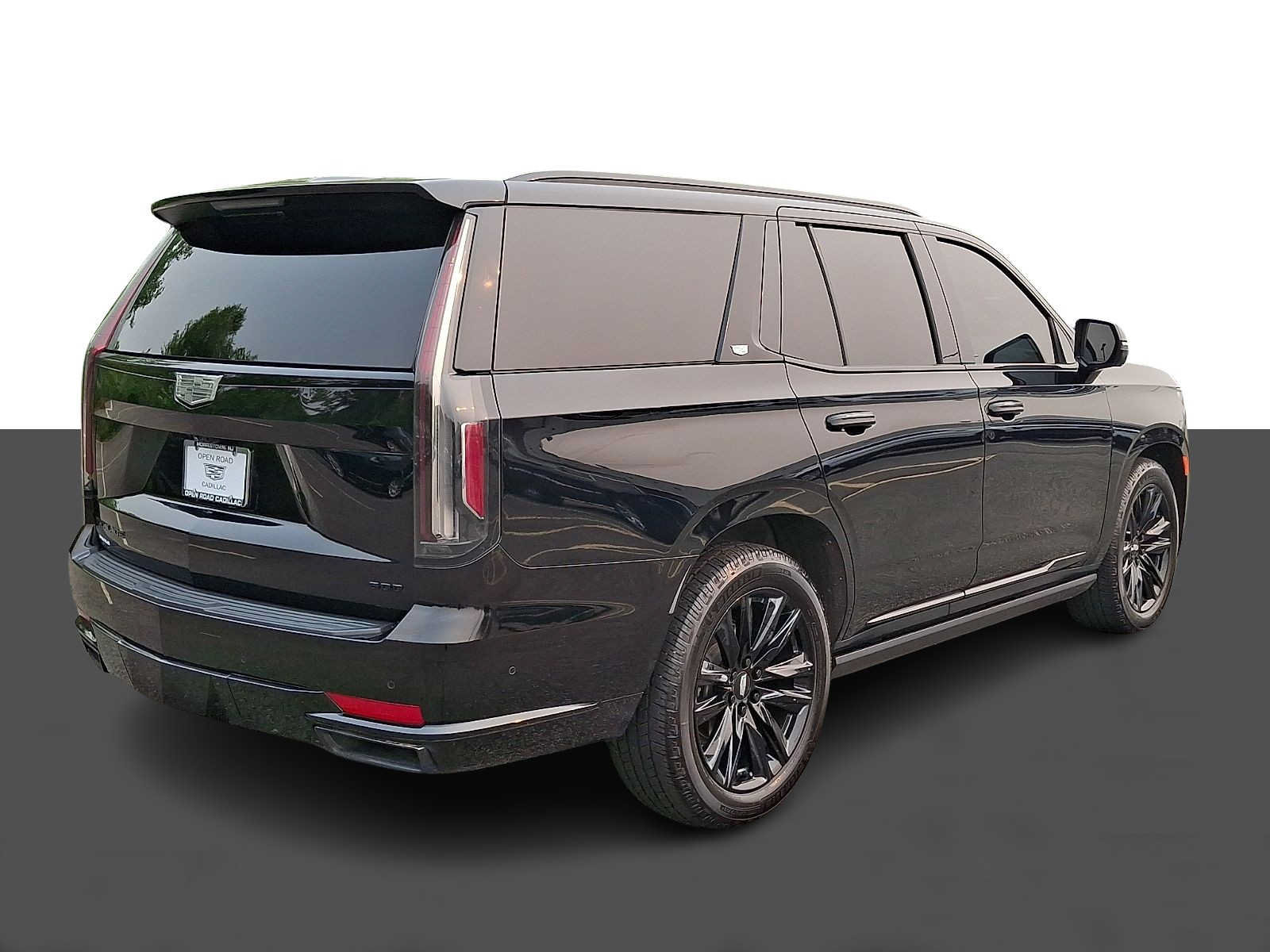 Used 2023 Cadillac Escalade Sport Platinum w/ LPO, ONYX Package AWD/4WD image 6