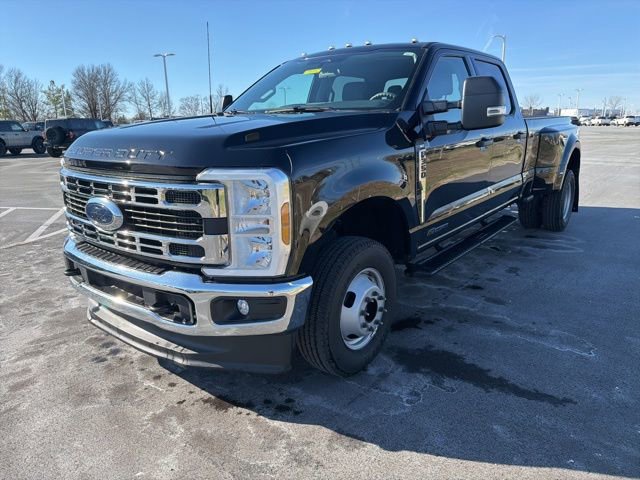 Certified 2025 Ford F350 XLT image 2