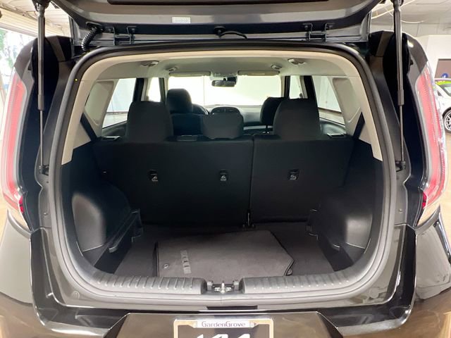 Certified 2025 Kia Soul LX image 24
