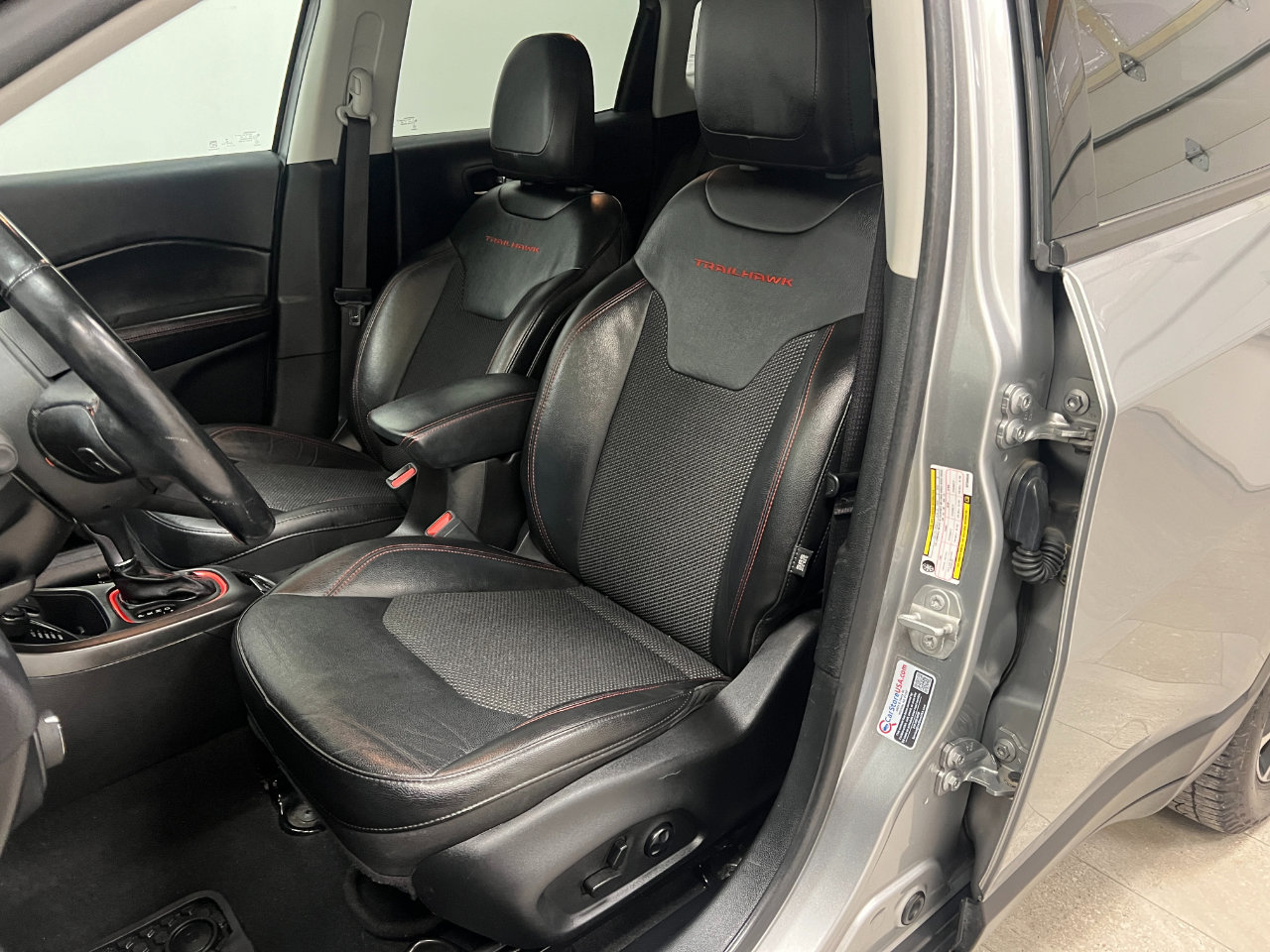 Used 2021 Jeep Compass Trailhawk w/ Convenience Group image 31