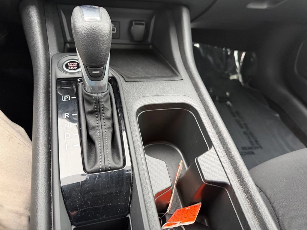 Used 2025 Nissan Sentra S FWD image 3