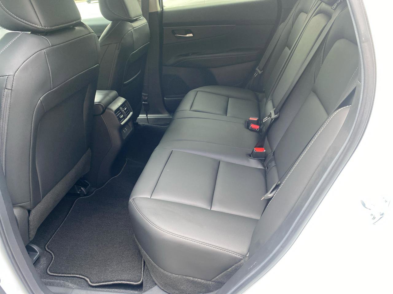 Used 2025 Nissan Murano SV w/ Cargo Package image 8